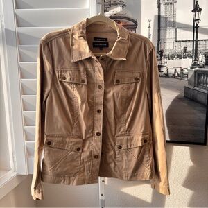 Jones Newyork. Stretch. Size L. Beige Jacket